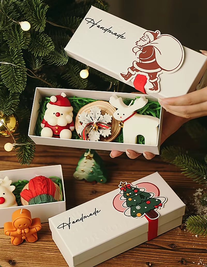 Holiday Aroma Candle Romantic Christmas Candle Gift Set Decorative Christmas Candle Handmade for Gifting Dining Room Living Room