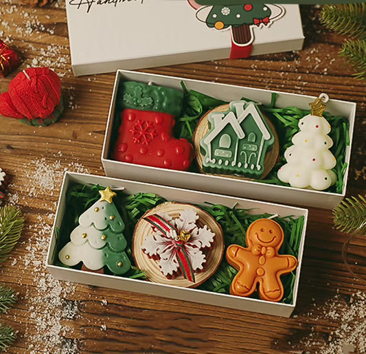 Holiday Aroma Candle Romantic Christmas Candle Gift Set Decorative Christmas Candle Handmade for Gifting Dining Room Living Room