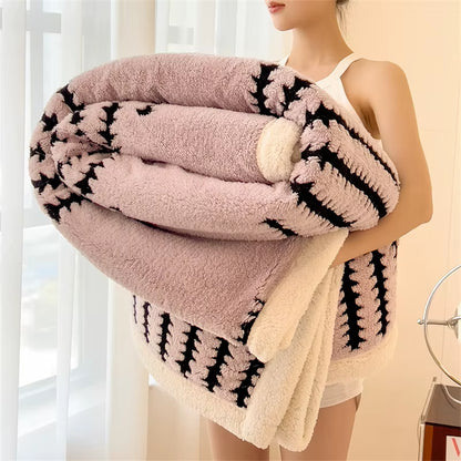 Super Soft Flannel Multifunctional Blanket Super Thick and Warm Queen Size Bed Blanket Cozy Skin-Friendly Nap Blanket Comforter