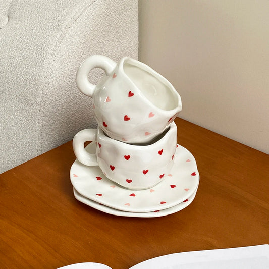 1Set Love Irregular Coffee Cup and Saucer, Creative Design Hand-Plated Irregular Coffee Cup and Saucer, Red Love Coffee Cup Mug, Suitable for Home Decoration Drinking Water, Afternoon Tea Coffee Cake, Couple Date, Candlelight Dinner, Valentine'S Day Gift